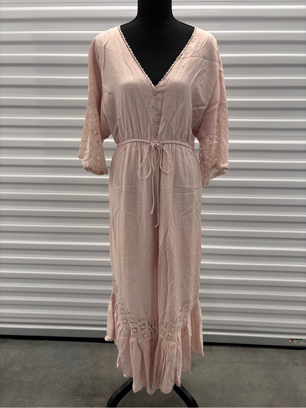 The Clothing Company Jumpsuit Woman’s Size Medium Pink Lace Details Boho - Picture 2 of 8
